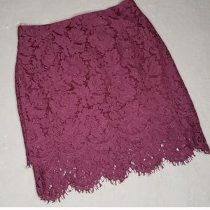 Lulus lace skirt
